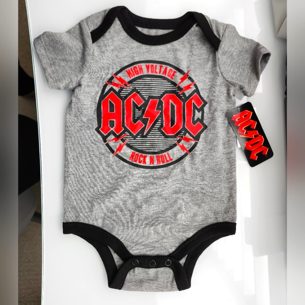 AC⚡️DC Onesie NWT Size 3-6 Months